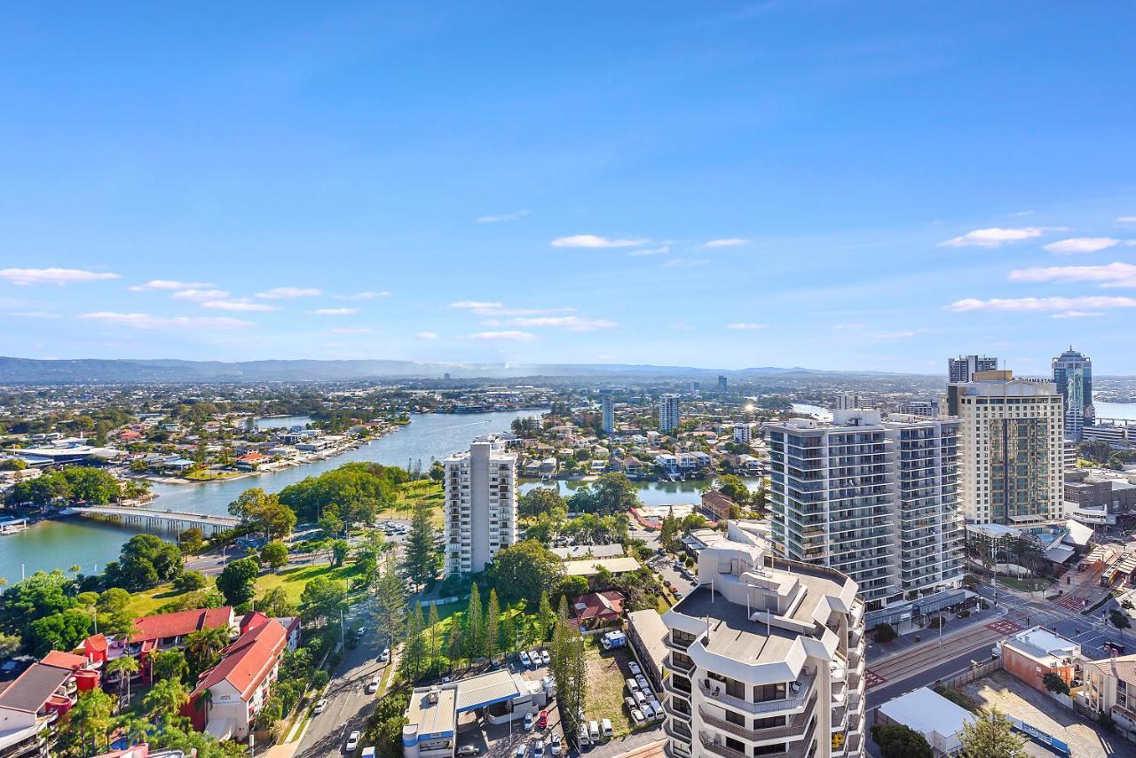 Surfers Century Oceanside Apartments Gold Coast Esterno foto