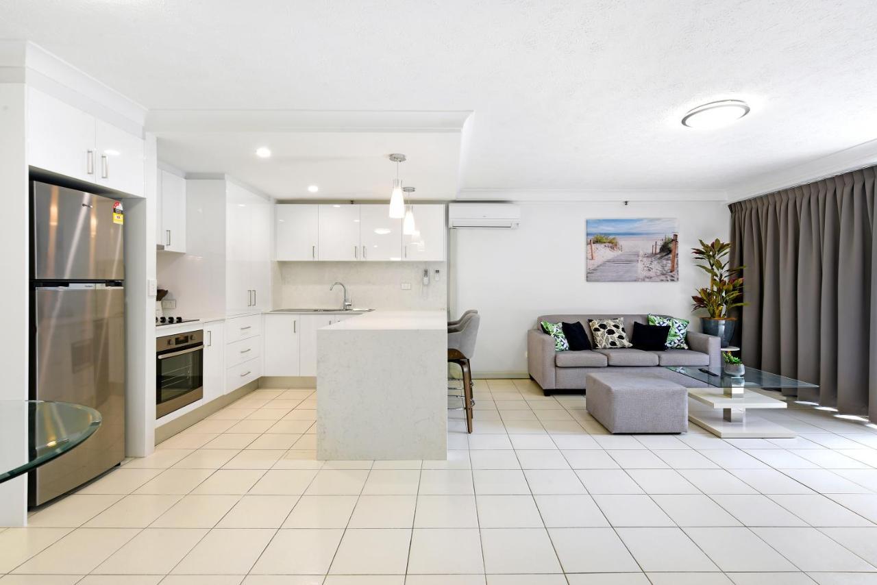 Surfers Century Oceanside Apartments Gold Coast Esterno foto