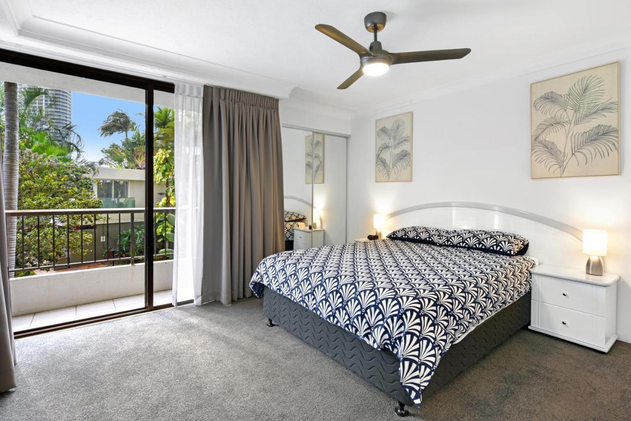 Surfers Century Oceanside Apartments Gold Coast Esterno foto