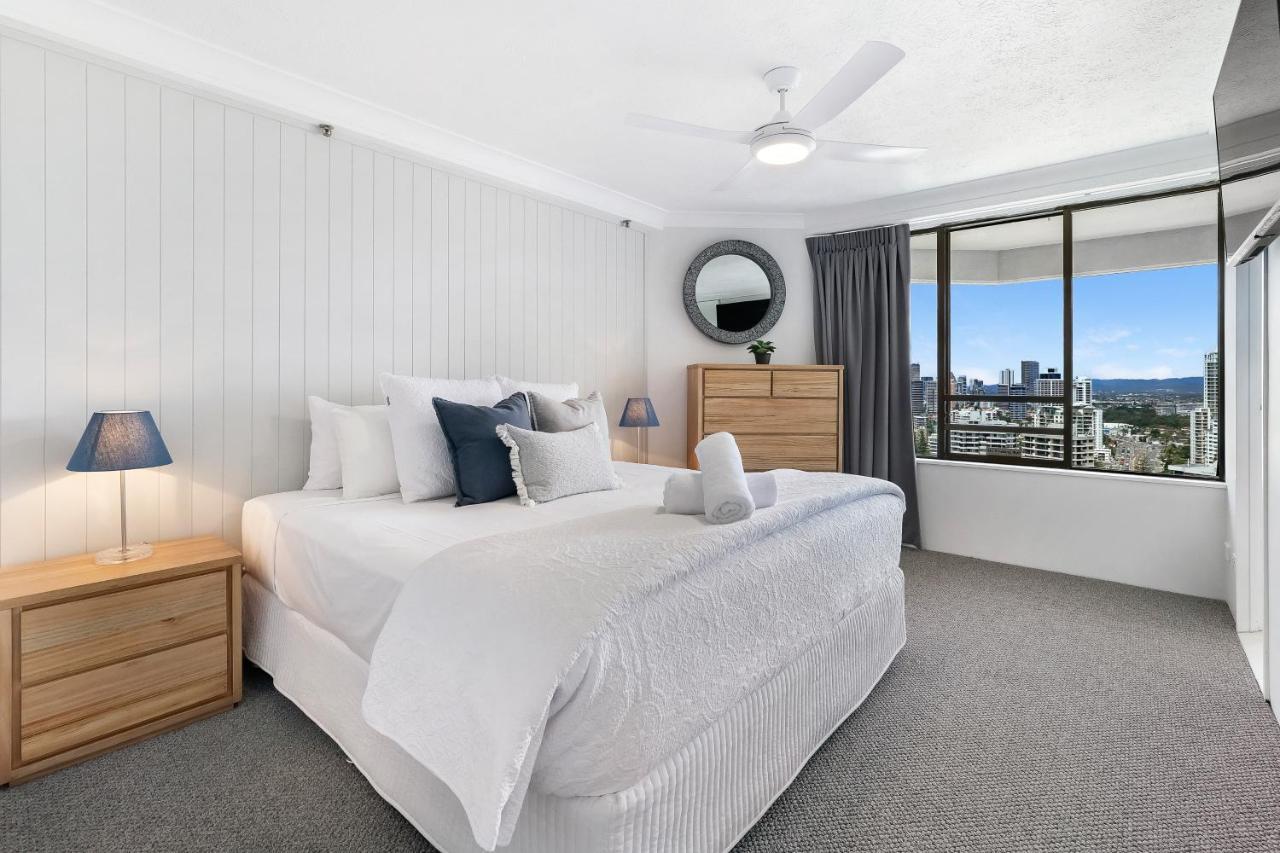 Surfers Century Oceanside Apartments Gold Coast Esterno foto