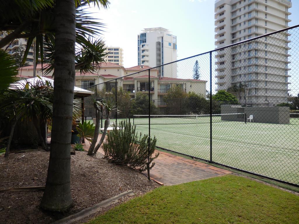 Surfers Century Oceanside Apartments Gold Coast Esterno foto