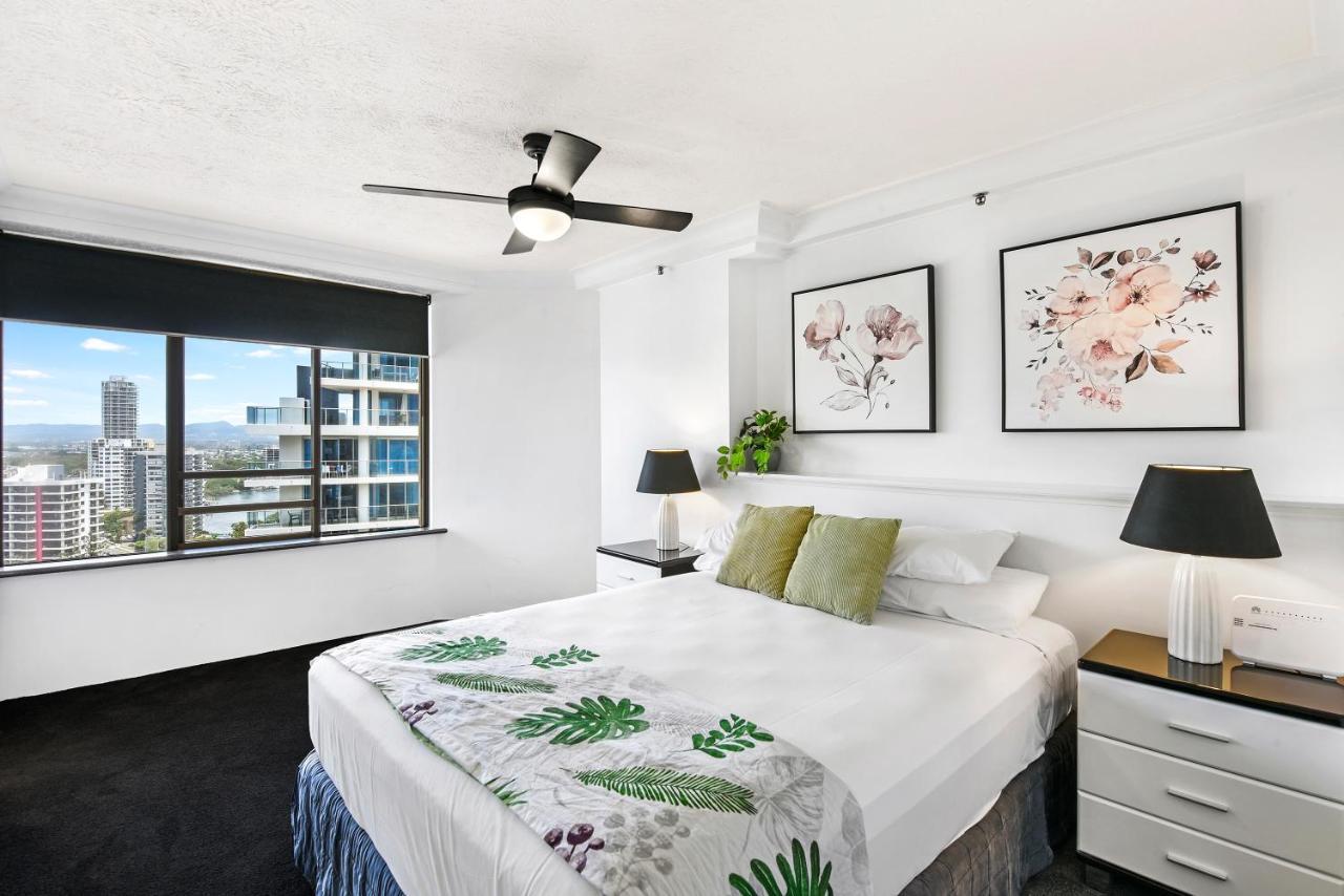 Surfers Century Oceanside Apartments Gold Coast Esterno foto