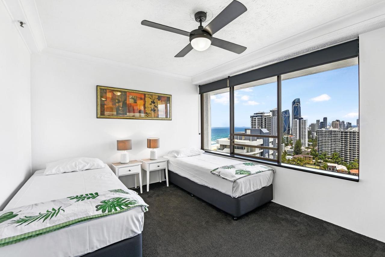 Surfers Century Oceanside Apartments Gold Coast Esterno foto